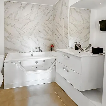 Apartamento Rive Droite Au Portes De Paris *